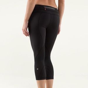 Black lululemon inspire leggings 4